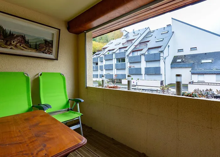 4 Pers. Avec Garage, Balcon Et Navette, Proche Commerces Et Téléphérique à - Fr-1-296-497 Appartement Saint-Lary-Soulan